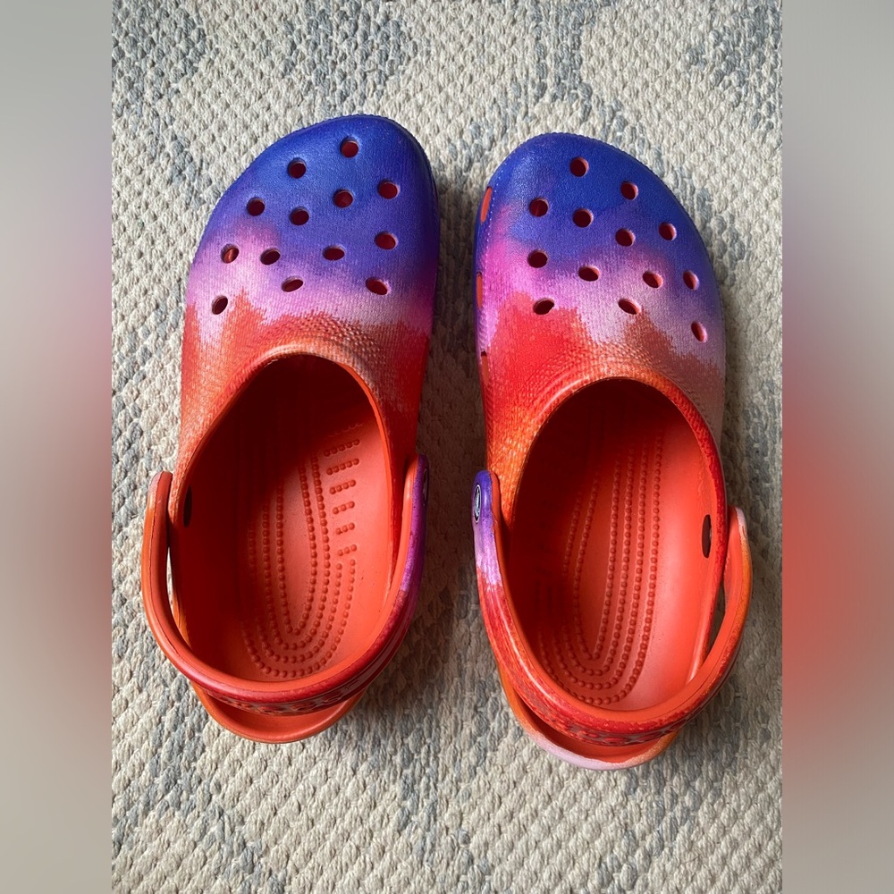 CROCS Gradient Red to Purple Slip-On